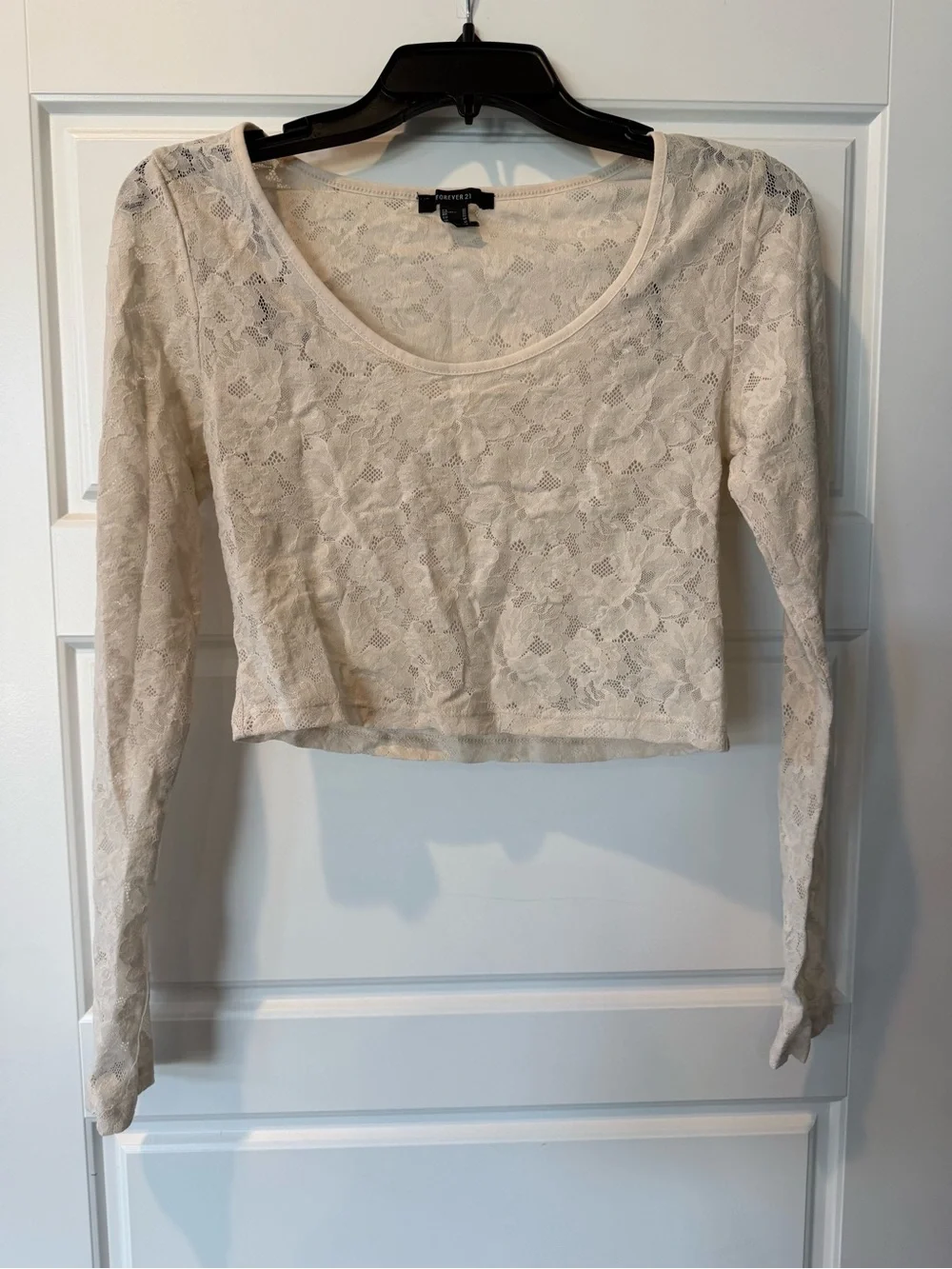 Forever 21 Cream Lace Long-Sleeve Crop Top